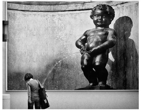 Statue peeing